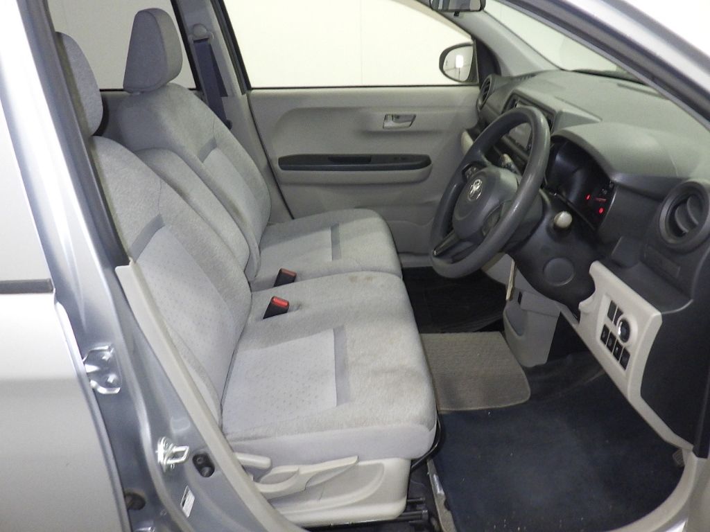 2016 Toyota Passo X LパッケージS auction photo 6