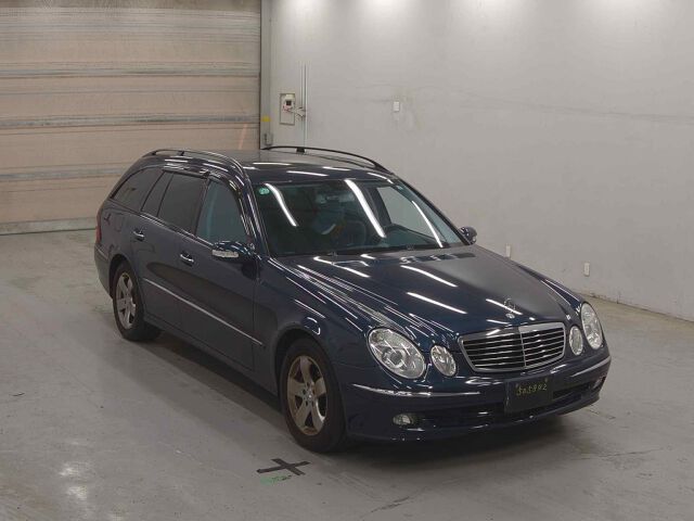 Japan Auction Vehicles 5 2005 Mercedes-Benz E-Class Station Wagon E350 4MアバンG 4WD auction photo