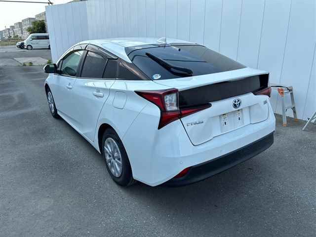 2021 Toyota Prius S auction photo 2
