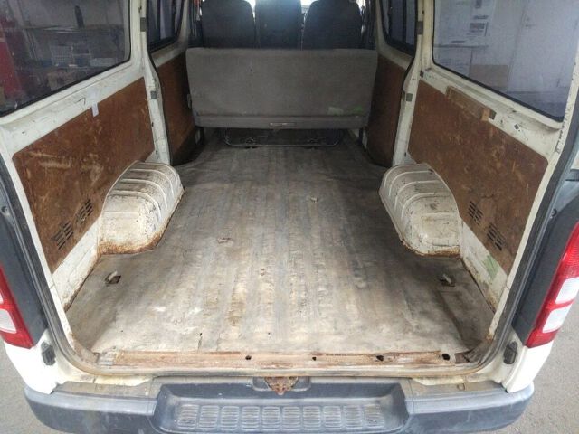 2007 Toyota Hiace Long DX 4WD auction photo 3