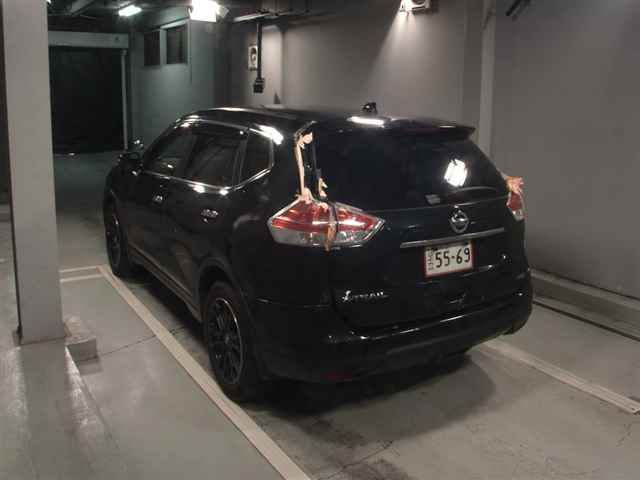 2015 Nissan X-Trail 4WD 20Xエマージェンシーブレー auction photo 2