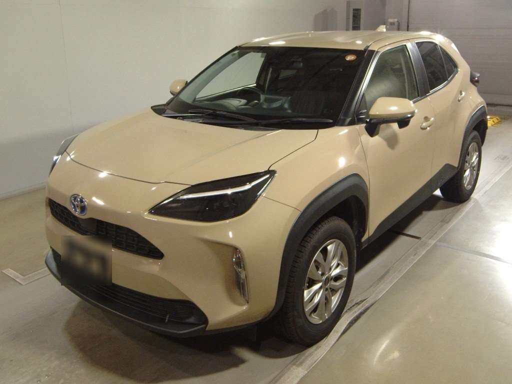 2022 Toyota Yaris Cross ハイブリッドX 4WD Japan auction vehicle
