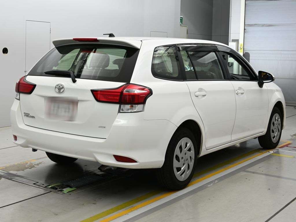 2021 Toyota Corolla Fielder EX 4WD auction photo 2