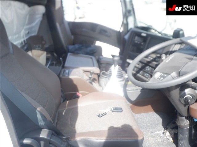 2025 Isuzu Giga 14t auction photo 6