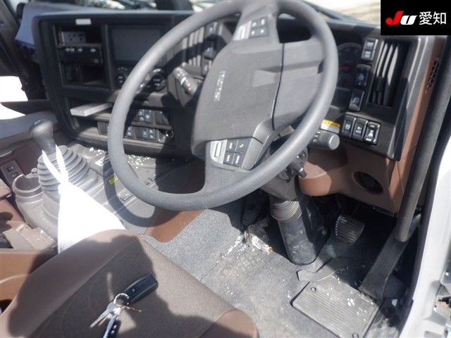 2025 Isuzu Giga 14t auction photo 5