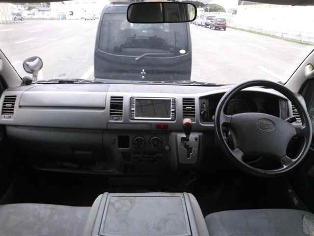 2005 Toyota Hiace DX auction photo 8
