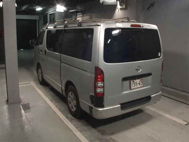 2005 Toyota Hiace DX auction photo 2