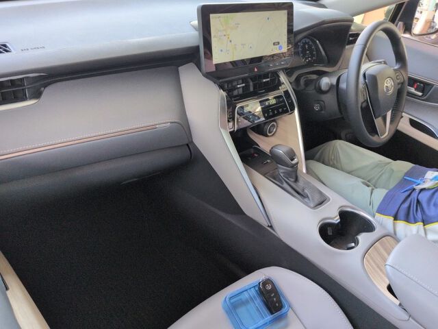 2025 Toyota Harrier G auction photo 3
