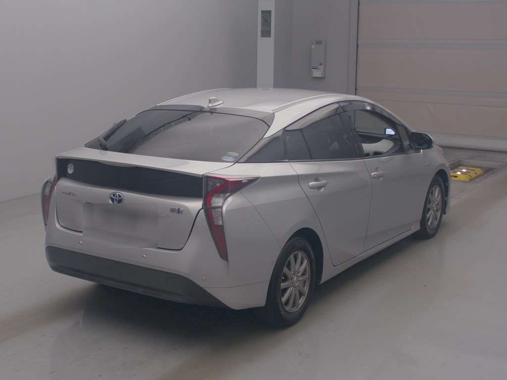 2016 Toyota Prius A auction photo 2