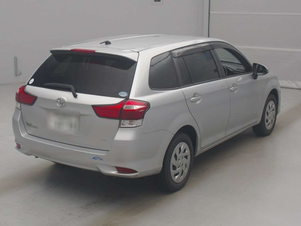 2018 Toyota Corolla Fielder 1.5X 4WD auction photo 2