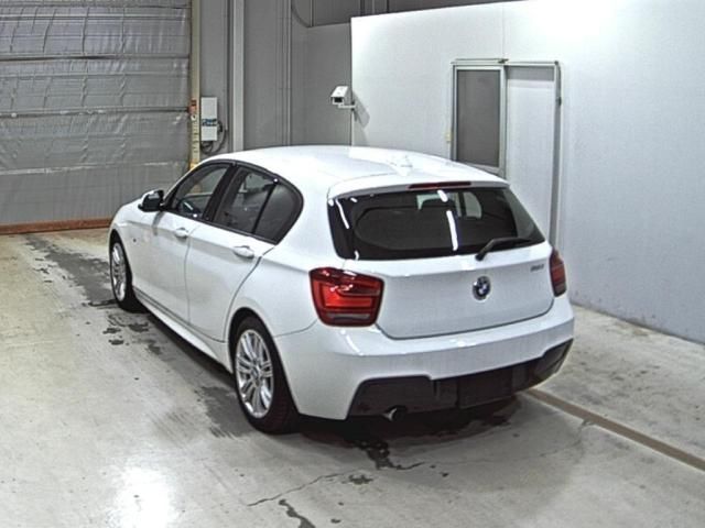 2015 BMW 1 Series 116i Mスポーツ auction photo 2