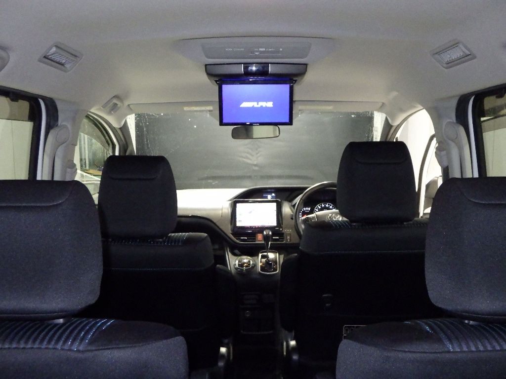 2015 Toyota Noah Si 7 people auction photo 9