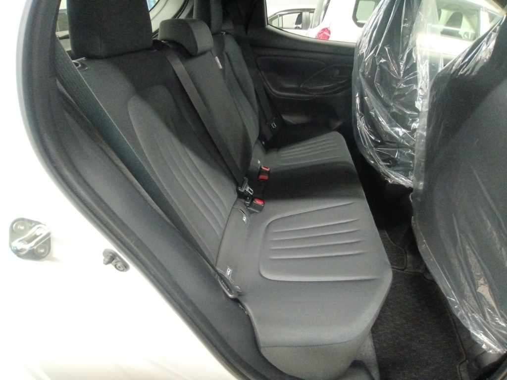 2022 Toyota Yaris X auction photo 12