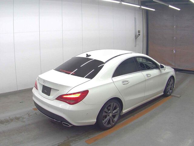 2015 Mercedes-Benz CLA-Class CLA180 auction photo 5