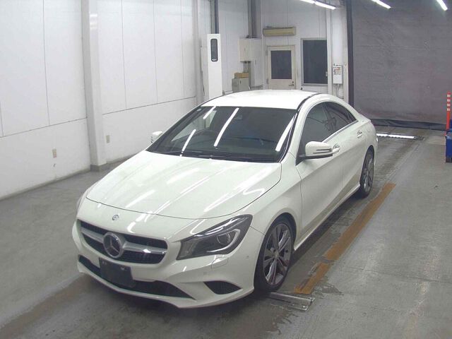 2015 Mercedes-Benz CLA-Class CLA180 auction photo 4