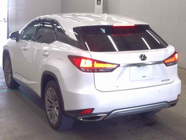 2022 Lexus RX RX300 Version L auction photo 2