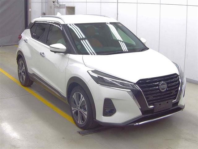 2021 Nissan Kicks X Two-Tone Interior Edition Japan auction vehicle