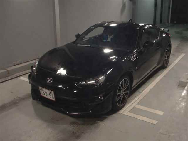 2017 Toyota 86 GT LTD auction photo 4