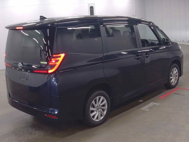 2025 Toyota Noah G 4WD auction photo 5
