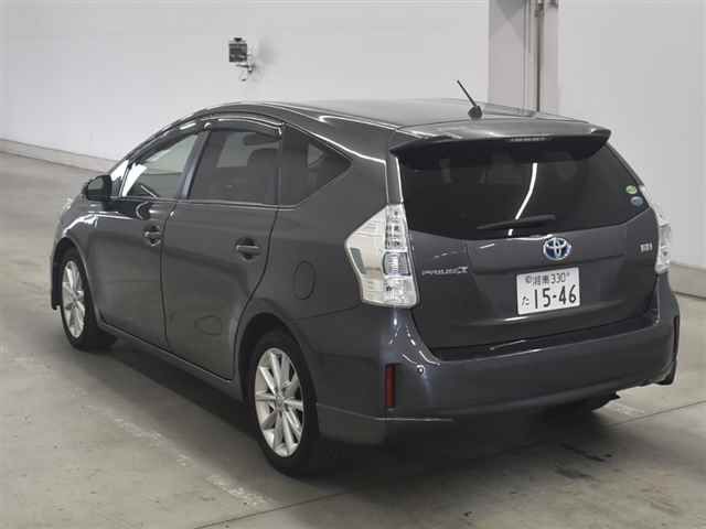 2014 Toyota Prius Alpha Sツーリングセレクション auction photo 2