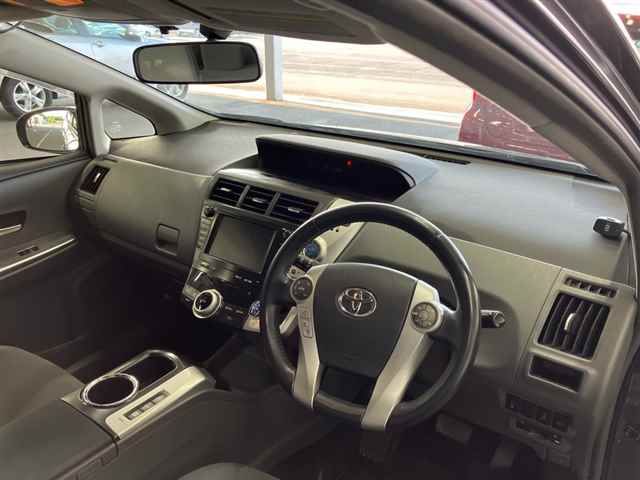 2014 Toyota Prius Alpha Sツーリングセレクション auction photo 3