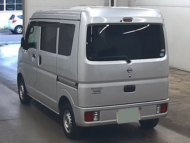 2018 Nissan NV100 Clipper DX 4WD auction photo 2