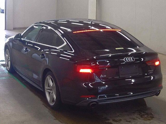 2019 Audi A5 Sportback 45TFSIクワトロスポ 4WD auction photo 2