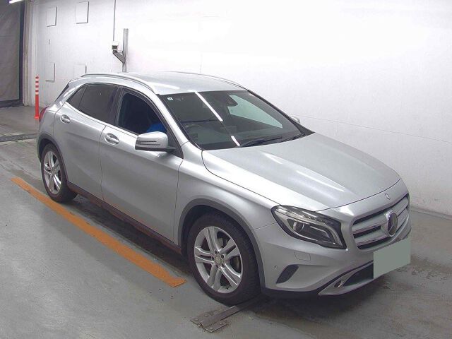 2015 Mercedes-Benz GLA-Class GLA180 Redasef P Japan auction vehicle
