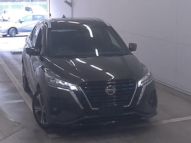 2021 Nissan Kicks X Japan auction vehicle