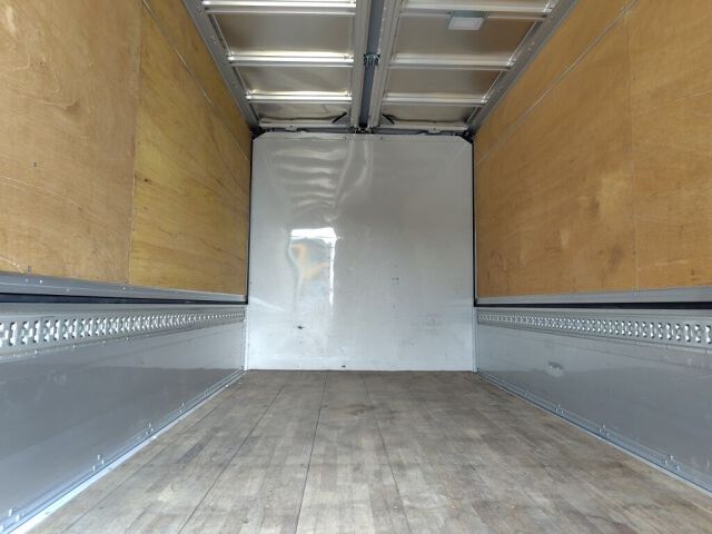 2023 Isuzu Elf wing auction photo 3