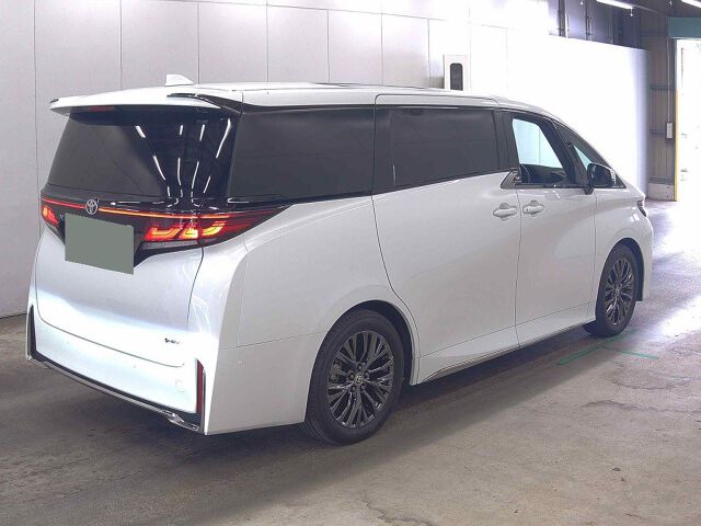 2025 Toyota Vellfire Z Premier auction photo 5
