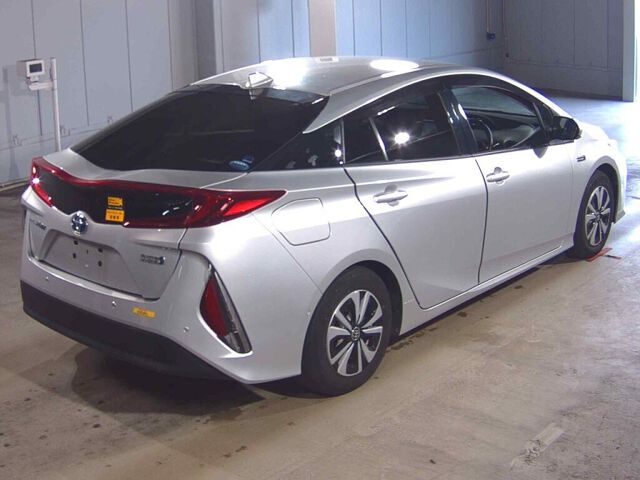 2018 Toyota Prius PHEV SナビPセフティプラス auction photo 5