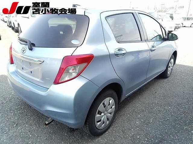 2014 Toyota Vitz F auction photo 5