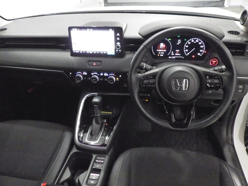 2022 Honda Vezel e:HEV Z auction photo 3