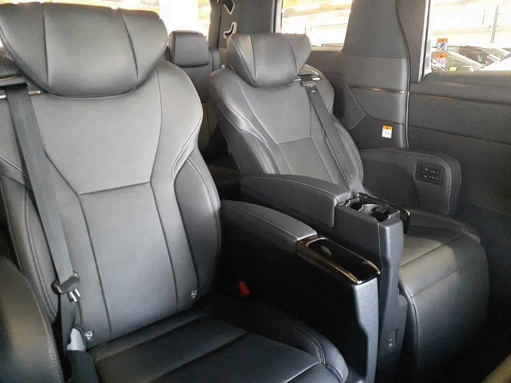 2023 Toyota Alphard Z auction photo 11