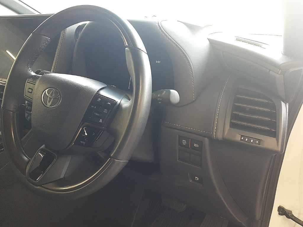 2023 Toyota Alphard Z auction photo 9
