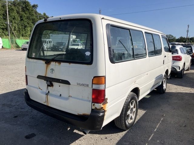 2003 Toyota Hiace auction photo 2