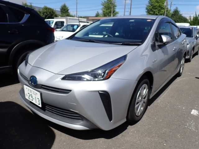 2020 Toyota Prius E Japan auction vehicle