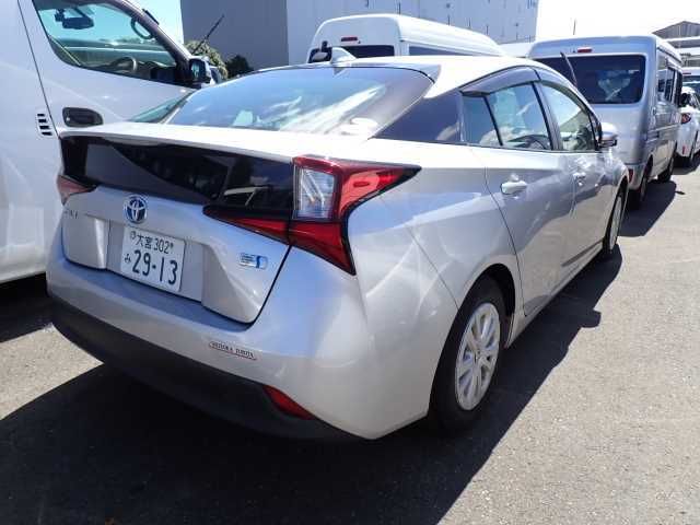 2020 Toyota Prius E auction photo 2
