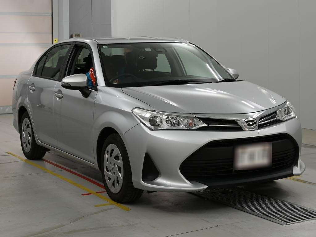 2021 Toyota Corolla Axio EX auction photo 5