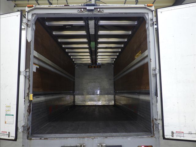 2012 Isuzu Forward ウィング auction photo 4