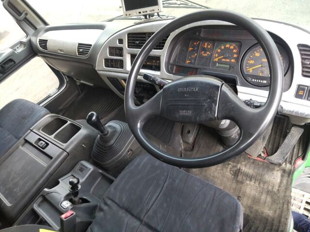 2006 Isuzu Forward auction photo 6