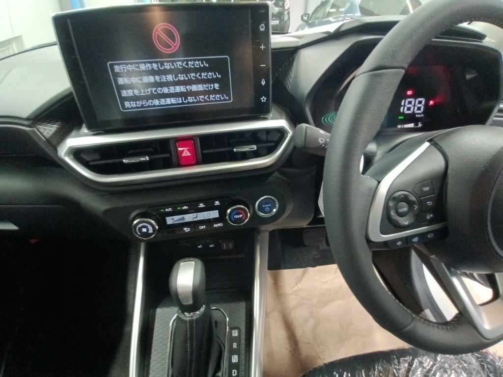 2026 Toyota Raize Hybrid Z Panoramic View auction photo 11