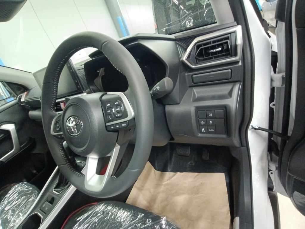 2026 Toyota Raize Hybrid Z Panoramic View auction photo 9
