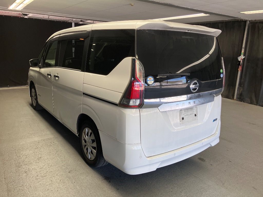 2017 Nissan Serena X Vセレクション auction photo 2