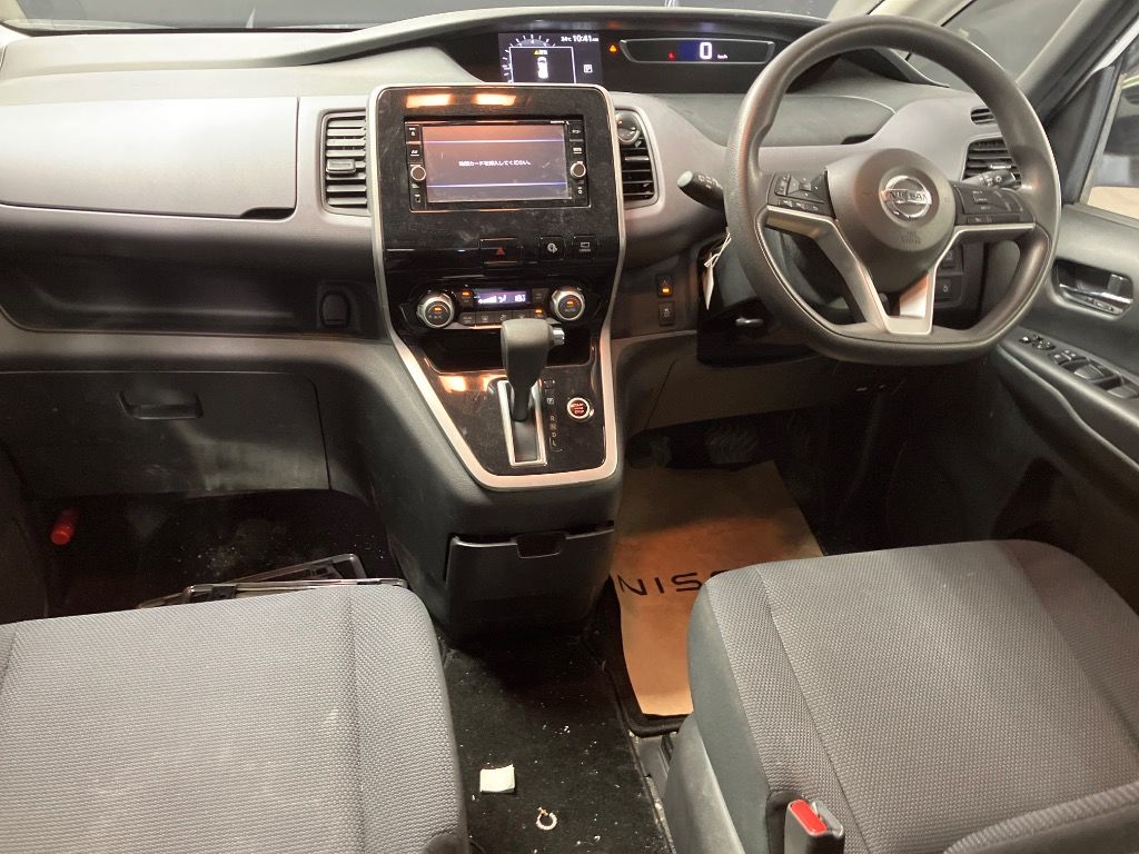 2017 Nissan Serena X Vセレクション auction photo 3