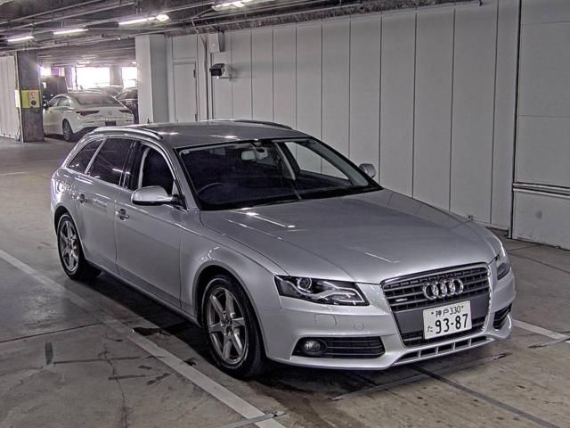 2010 Audi A4 Avant 2.0 TFSI Quattro Japan auction vehicle