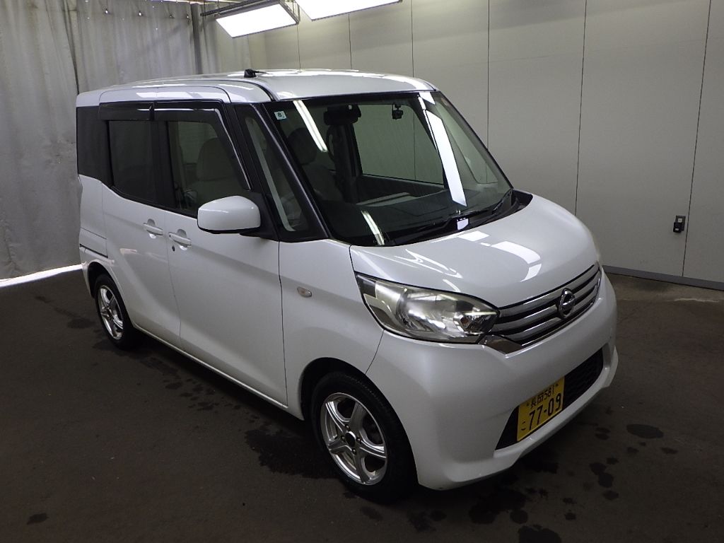 Japan Auction Vehicles 12 2014 Nissan Dayz Roox 4WD X auction photo