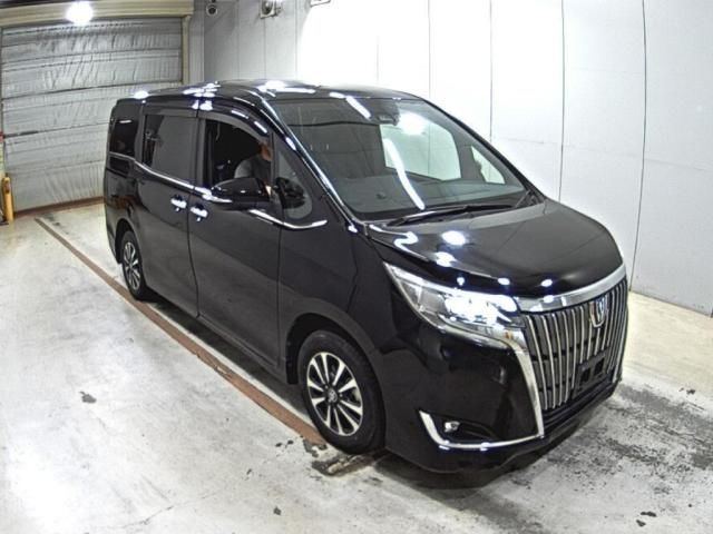 2021 Toyota Esquire ハイブリッドGi Japan auction vehicle