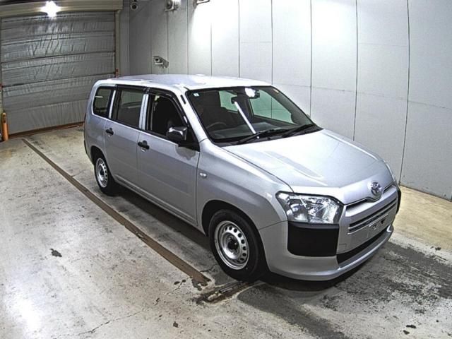 2021 Toyota Probox DX Comfort Japan auction vehicle